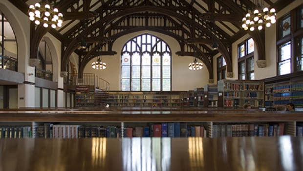 Mount Holyoke College Library reading room. Photo by Michael Malyszko
