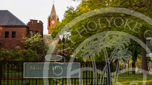 Photo of the Mount Holyoke College sign