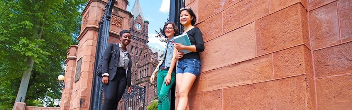Image of students at Mount Holyoke College gate